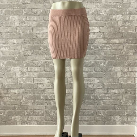 SOLD | Garage Cream Bodycon Mini Skirt - Picture 3 of 16